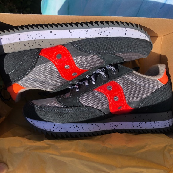 Saucony “Jazz Original” - US Boys 4 - Grey/Dove/Orange - Picture 5 of 6